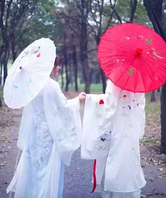 英媒：奇幻而非民族主義正在推動(dòng)漢服復(fù)興