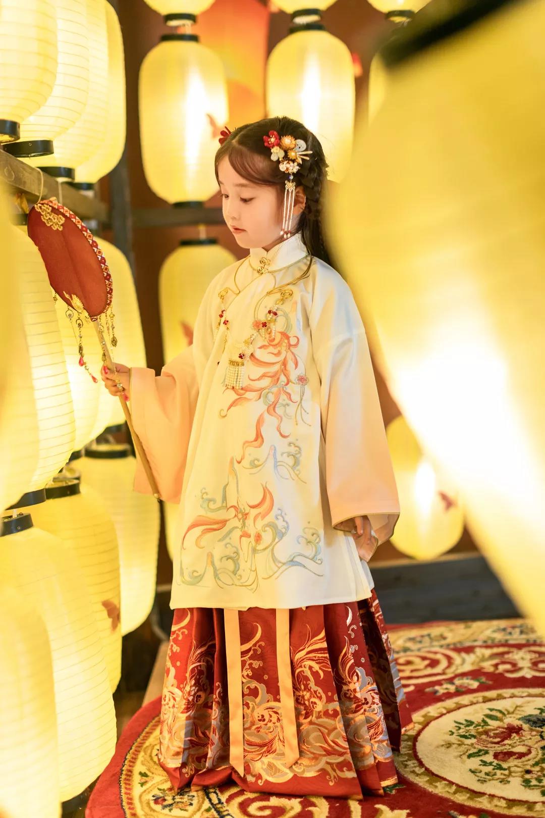 漢尚華蓮童裝漢服