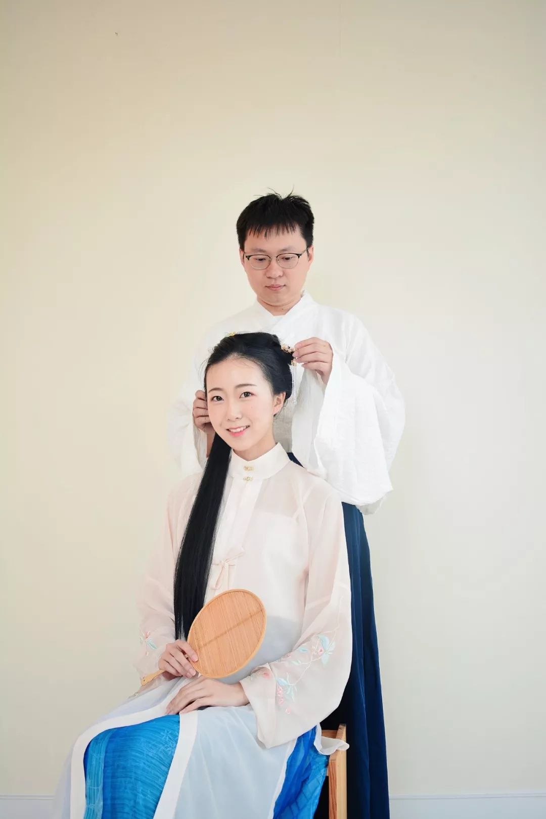因漢服結(jié)緣的小夫妻