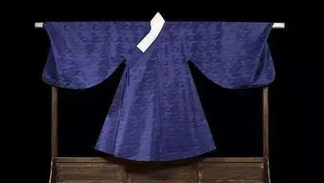 為什么古人穿漢服是右衽？