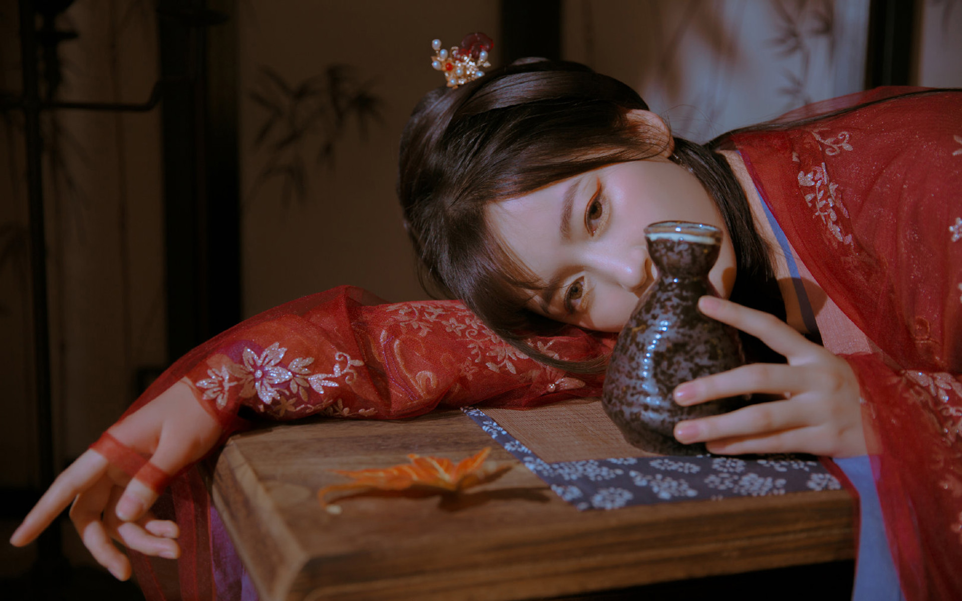漢服美女古風(fēng)唯美高清桌面壁紙
