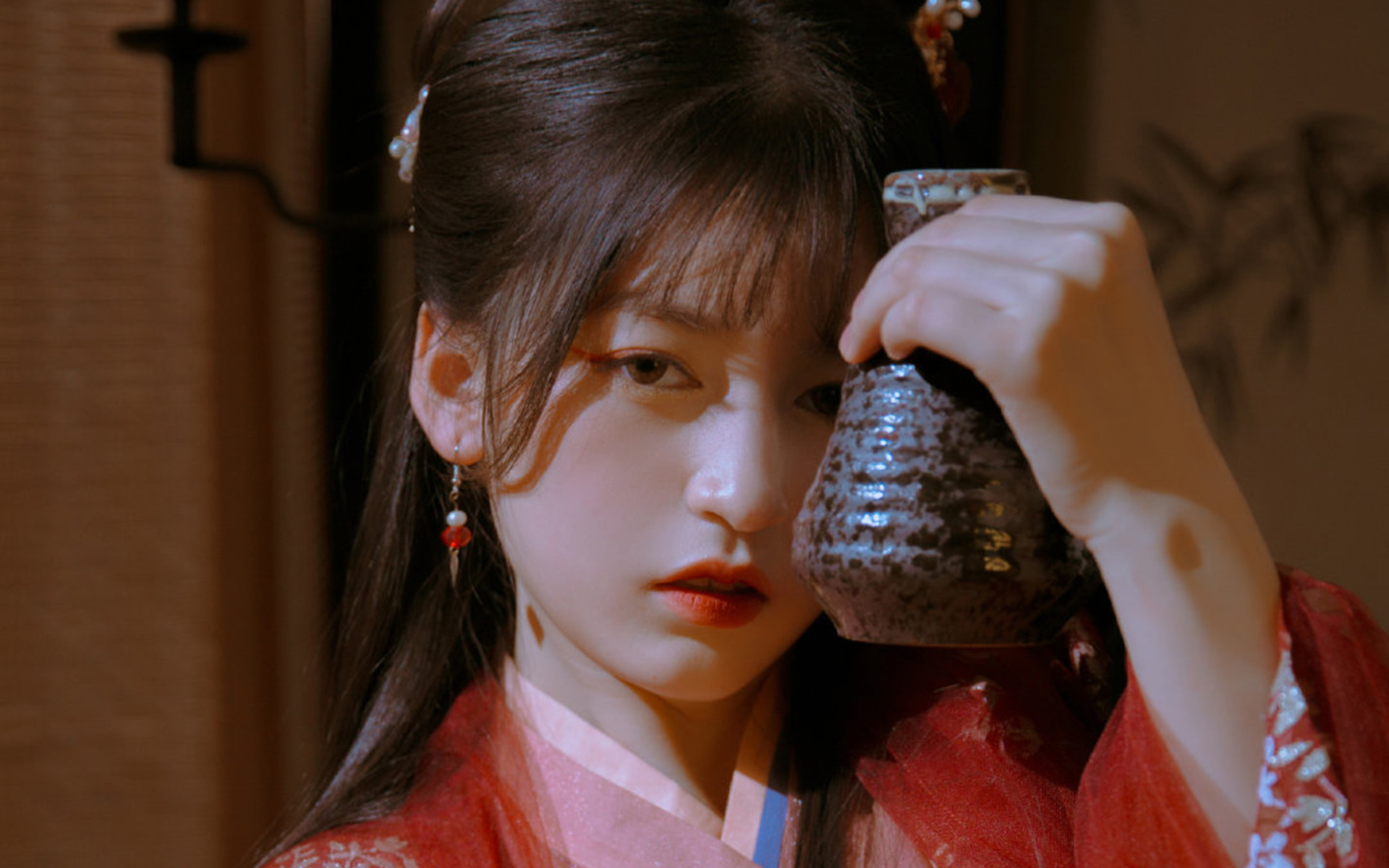 漢服美女古風(fēng)唯美高清桌面壁紙