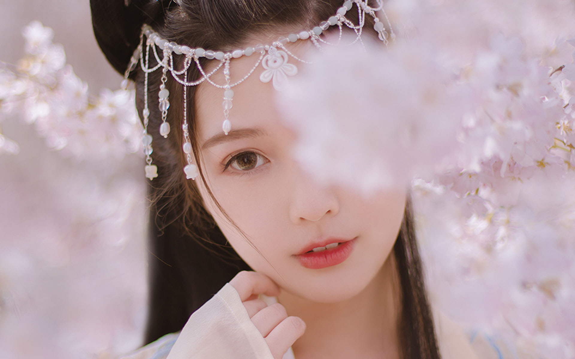 古風(fēng)美女仙氣唯美寫(xiě)真桌面壁紙