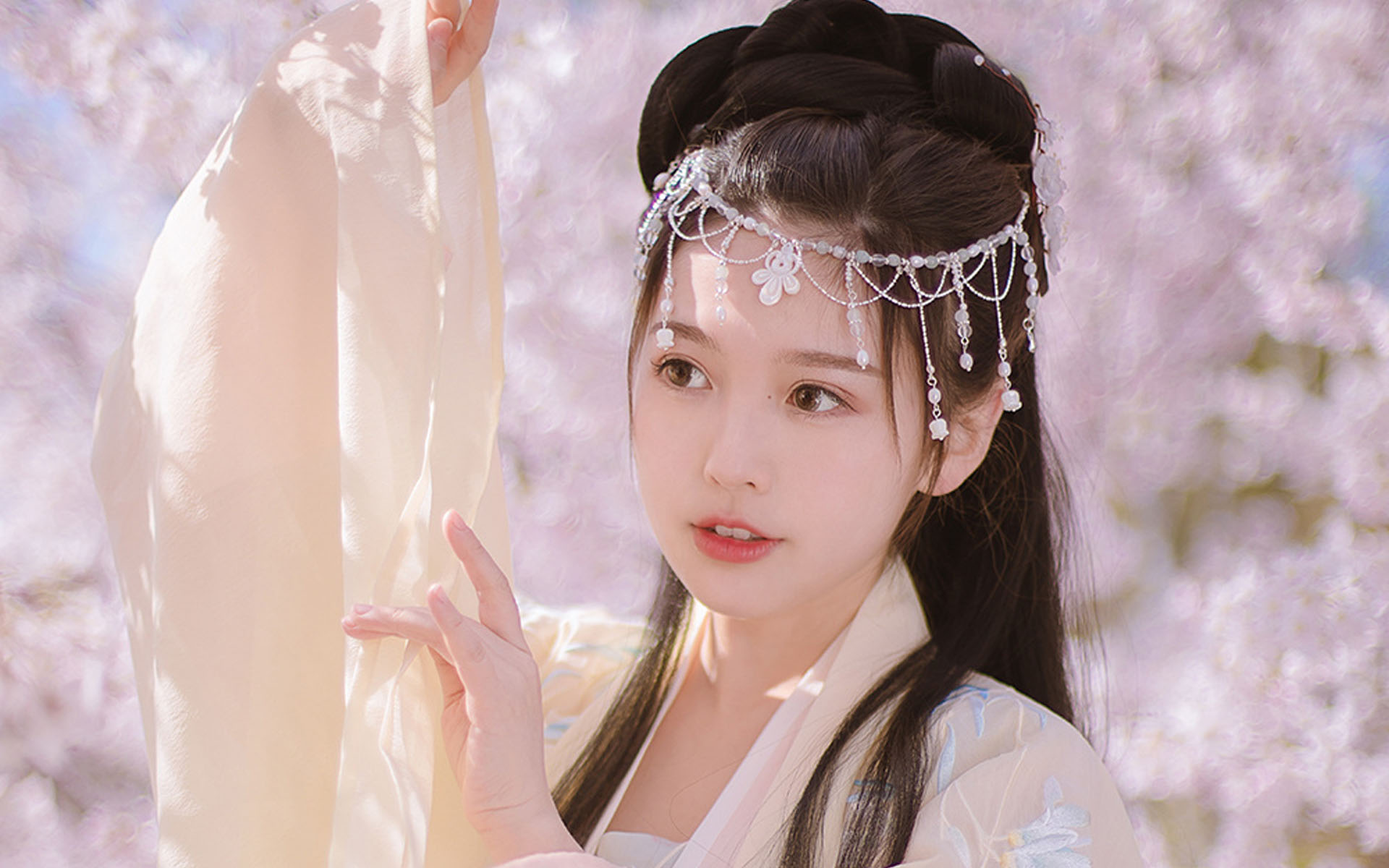 古風(fēng)美女仙氣唯美寫(xiě)真桌面壁紙