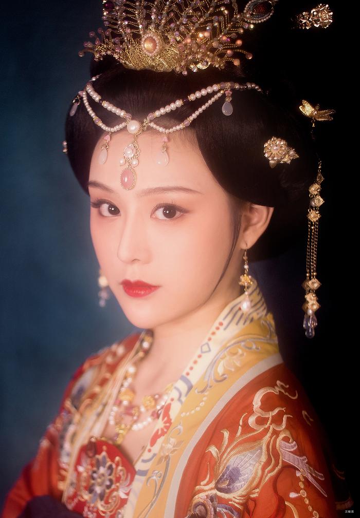 漢服貴妃態(tài)