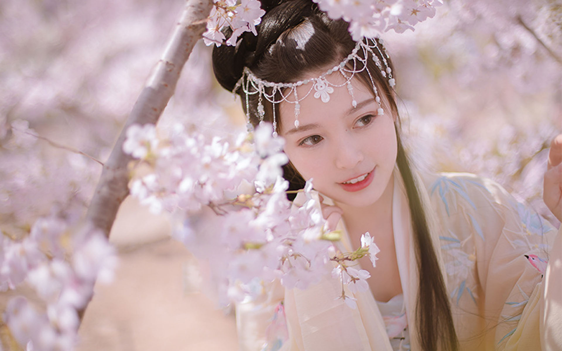古風(fēng)美女仙氣唯美寫(xiě)真桌面壁紙