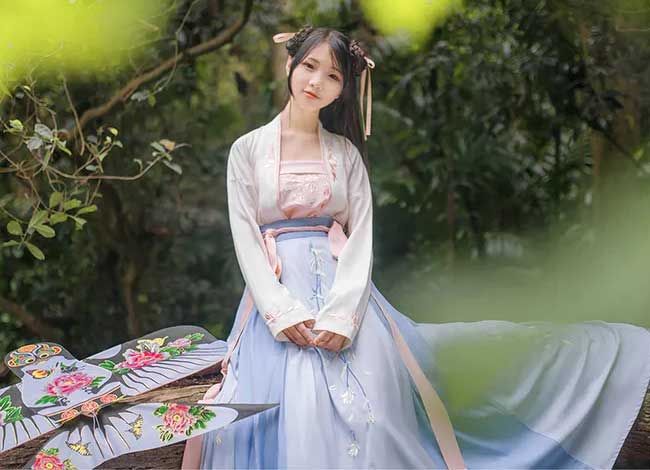 齊腰襦裙樣式
