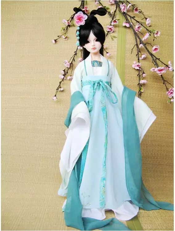 對襟襦裙的穿法