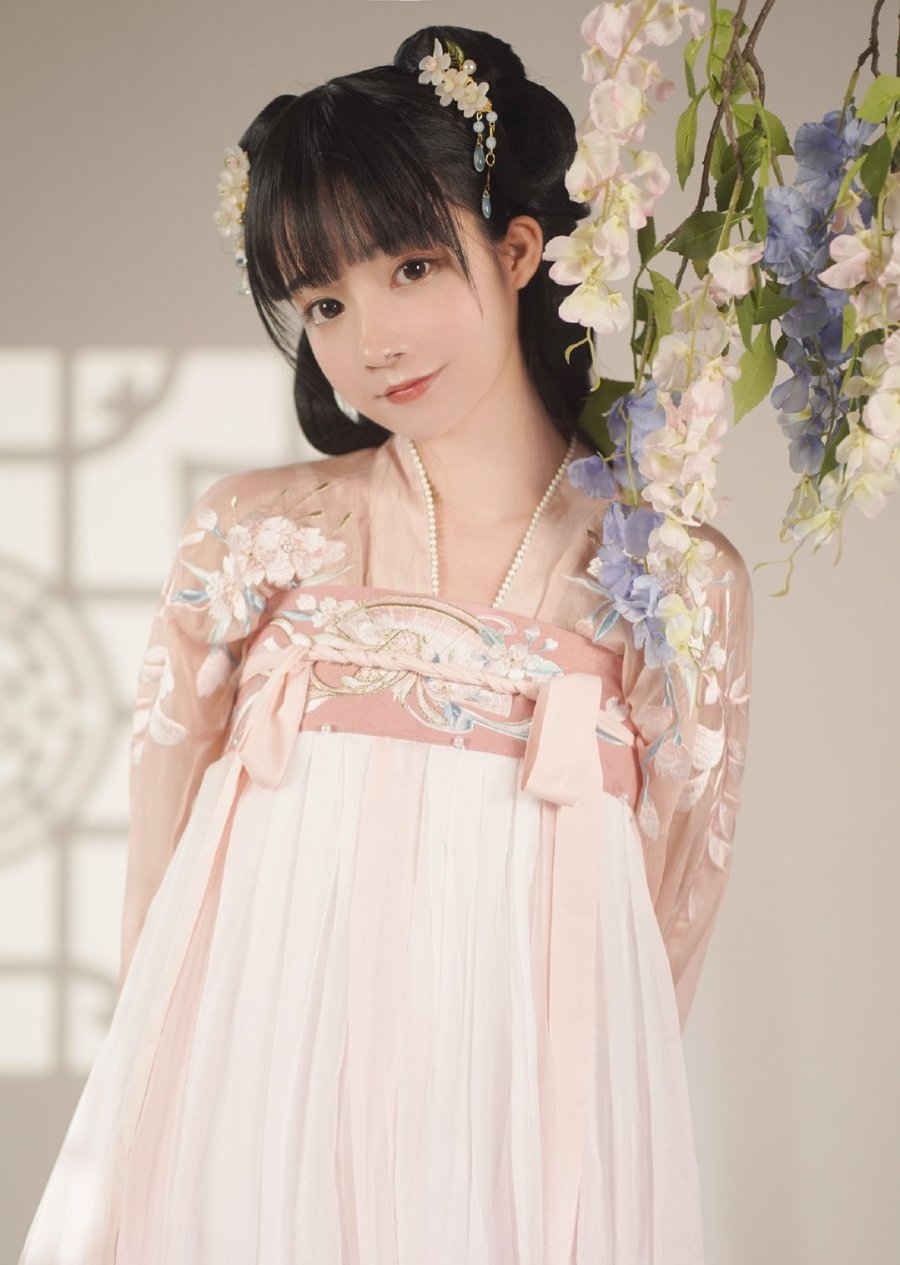 可愛風(fēng)漢服