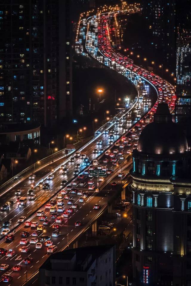上海晚高峰車流